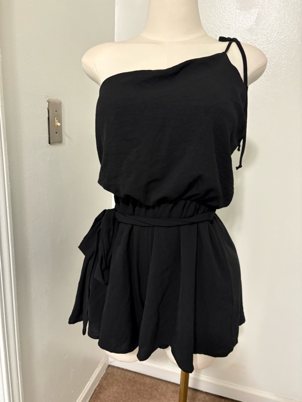 Fashion Nova Black One-Shoulder Romper with Side Sash NWOT